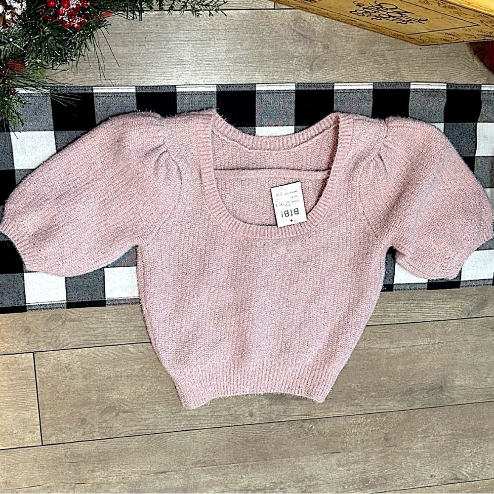 New BiBi Fluffy Puff Sleeve Crop Sweater Original Sample Women’s Small SOFT